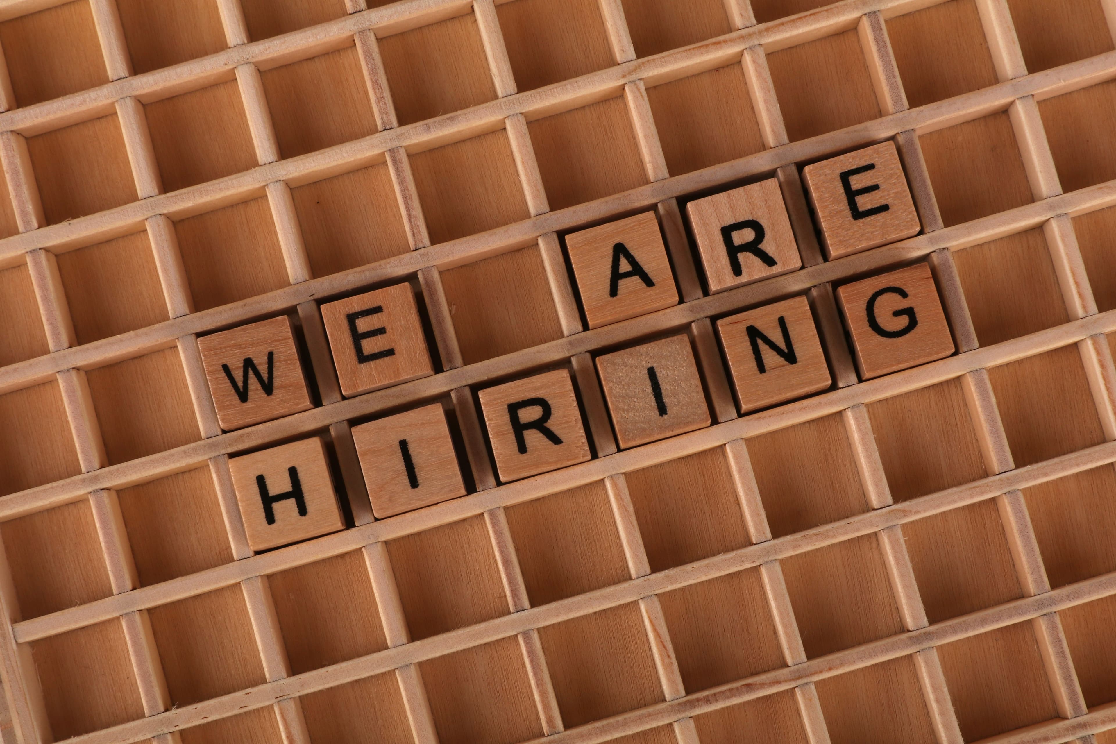 How to Write a Job Post That Attracts Great VAs